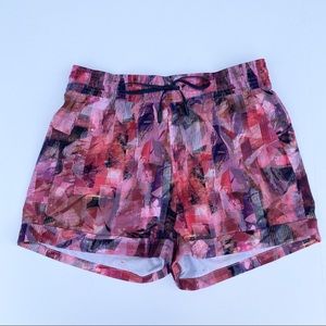 Lululemon Pink Print Spring Breakaway Short Sz 8